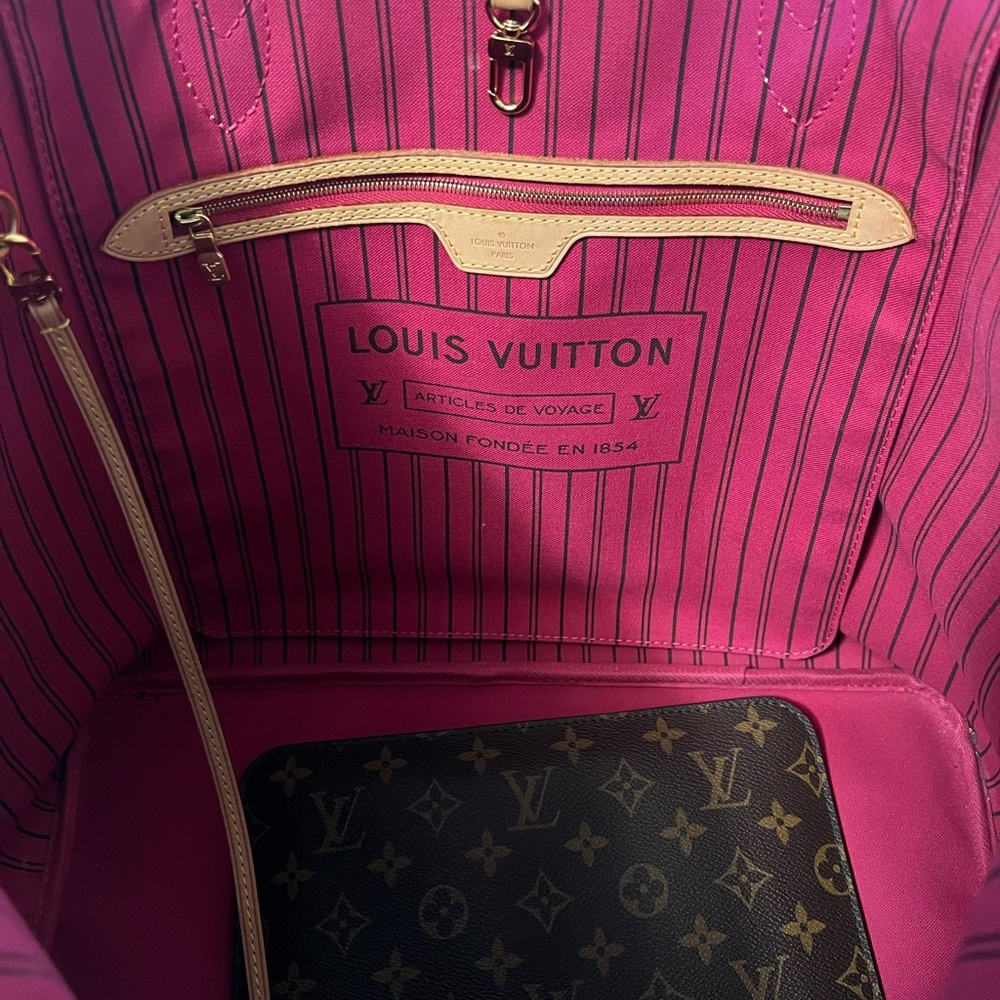 Louis Vuitton Brown Monogram Tote - Picture 2 of 8
